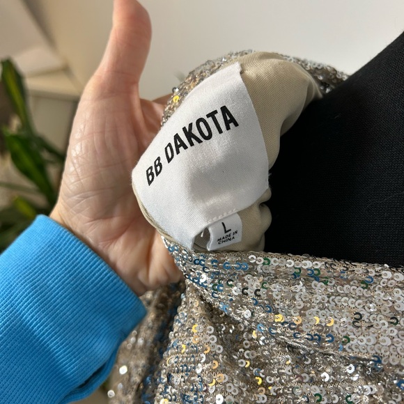 BB Dakota gold sequin duster, size large - Picture 12 of 12